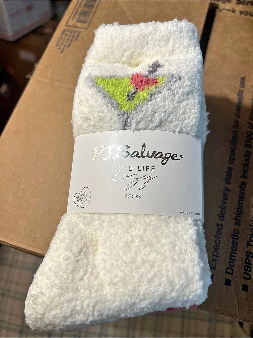Women's PJ Salvage Live Life Cozy Socks Size 4-10 White & Pink NWT